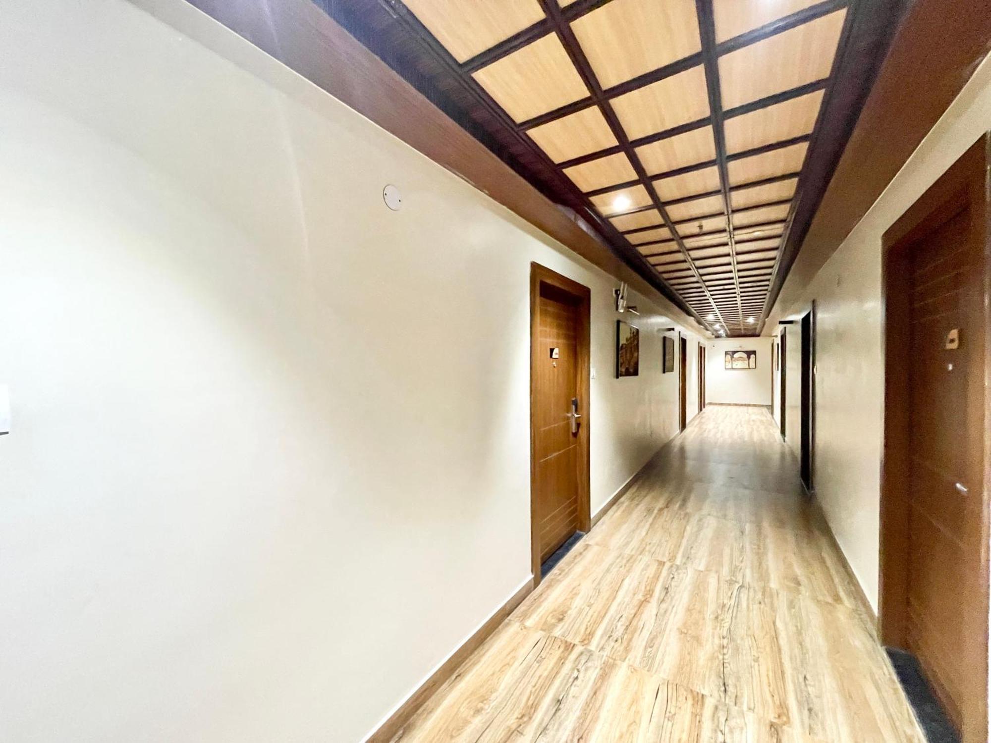 Hotel Vedangam Inn ! Varanasi - Foreigner'S Choice ! Fully Air-Conditioned Hotel With Parking Availability, Near Kashi Vishwanath Temple, And Ganga Ghat Exterior photo