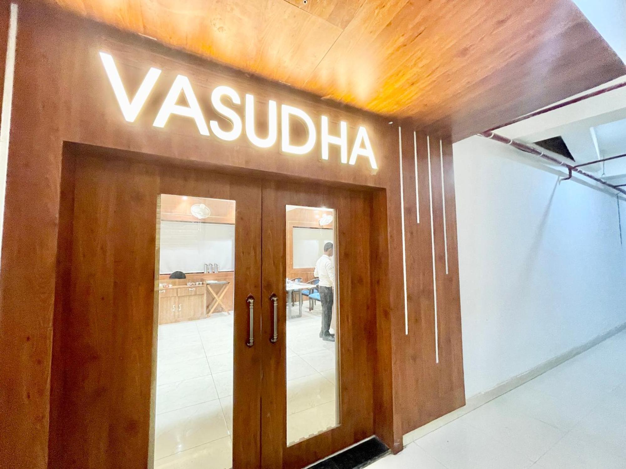 Hotel Vedangam Inn ! Varanasi - Foreigner'S Choice ! Fully Air-Conditioned Hotel With Parking Availability, Near Kashi Vishwanath Temple, And Ganga Ghat Exterior photo